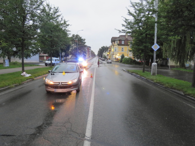 POLICISTÉ HLEDAJÍ SVĚDKY PÁTEČNÍ DOPRAVNÍ NEHODY